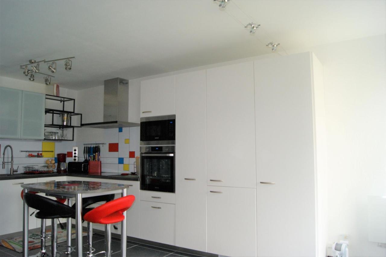 Victoria-T2-41M2-Balcon, Wifi, Linge, Produits, Menage Inclus Apartment Reims Luaran gambar